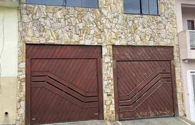 Imagem 1: Aluga-se está casa. Varanda, Área de serviço, 1 Vaga na garageme3 Dormitórios