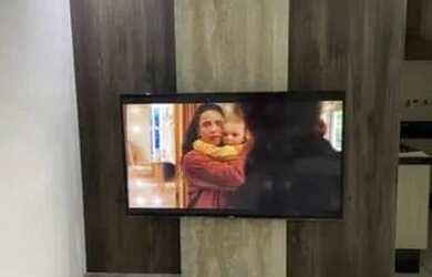 Imagem: A casa possui 2 Dormitórios, 1 Banheiro, 1 Vaga na garagem