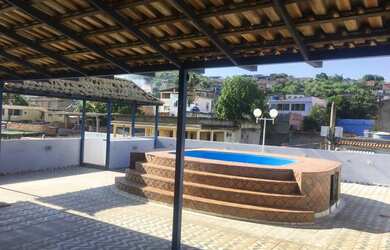 Imagem 5: Alugo linda casa gigante. Peço deposito de 3 meses o valor do aluguel