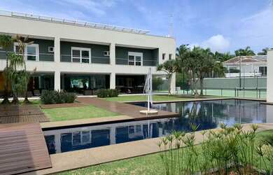 Imagem: A casa em condomínio possui 5 Dormitórios, 5 Banheiros, 5