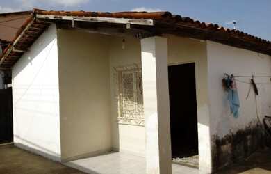 Imagem: O apartamento possui 3 Dormitórios, 1 Banheiro, 2 Vagas na