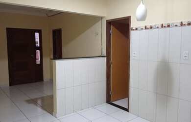 Imagem: O apartamento possui 2 Dormitórios, 1 Banheiro, 70m² de Área