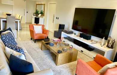 Imagem 2: Apartamento de alto padrão com localização privilegiada à venda, 181...