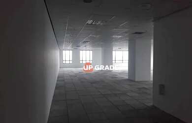 Imagem: O depósito possui 5 Vagas na garagem, 279m² de Área e está