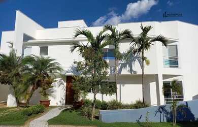 Imagem: A casa em condomínio possui 3 Dormitórios, 5 Banheiros, 4