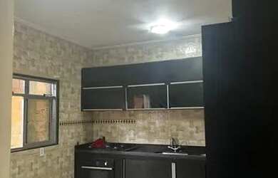 Imagem: A casa possui 3 Dormitórios, 2 Banheiros, 1 Vaga na garagem