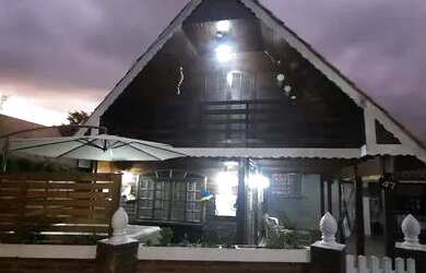 Imagem: A casa em condomínio possui 2 Dormitórios, 2 Banheiros, 2