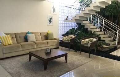 Imagem: A casa em condomínio possui 3 Dormitórios, 5 Banheiros, 4