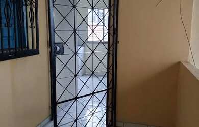 Imagem: A kitnet possui 1 Dormitório e 1 Banheiro e está localizado