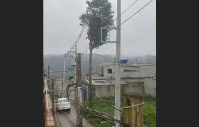 Imagem: O terreno possui 270m² de Área e está localizado em Conjunto