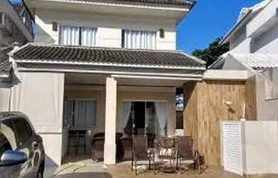 Imagem: A casa em condomínio possui 4 Dormitórios, 5 Banheiros, 3