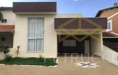 Imagem: A casa em condomínio possui 3 Dormitórios, 4 Banheiros, 2