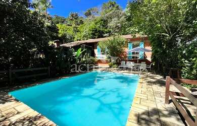 Imagem: A casa em condomínio possui 5 Dormitórios, 3 Banheiros, 3