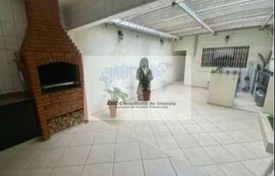 Imagem: A casa possui 3 Dormitórios, 4 Banheiros, 4 Vagas na garagem