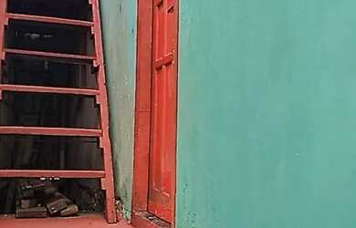 Imagem: A casa possui 4 Dormitórios, 2 Banheiros, 64m² de Área e