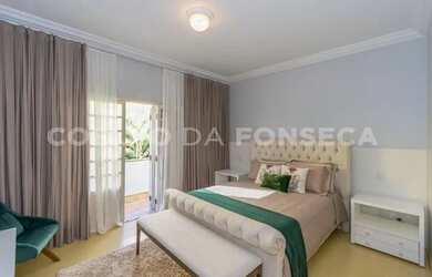 Imagem: A casa em condomínio possui 4 Dormitórios, 5 Banheiros, 4