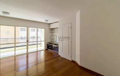 Imagem: O apartamento possui 3 Dormitórios, 2 Banheiros, 2 Vagas na