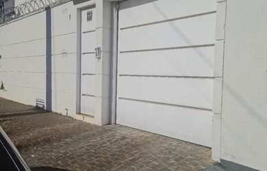 Imagem: A casa possui 2 Dormitórios, 1 Banheiro, 70m² de Área e