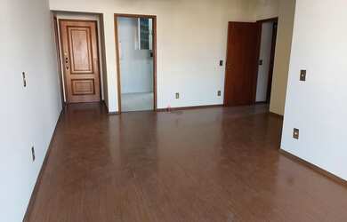 Imagem: O apartamento possui 3 Dormitórios, 3 Banheiros, 2 Vagas na