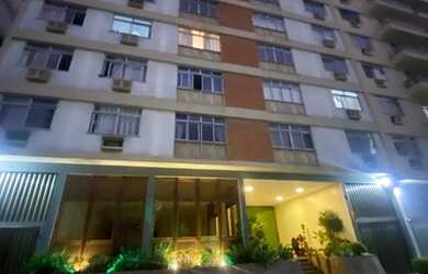 Imagem: O apartamento possui 3 Dormitórios, 3 Banheiros e 1 Vaga na