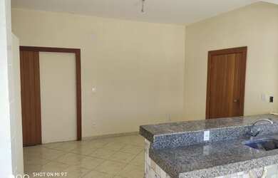 Imagem: A casa à venda possui 3 Dormitórios, 3 Banheiros, 2 Vagas