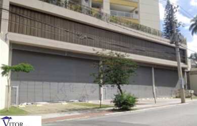 Imagem: O depósito possui 5 Vagas na garagem e 597m² de Área e está