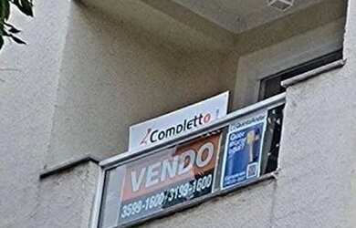 Imagem: O apartamento possui 1 Dormitório, 1 Banheiro, 1 Vaga na garagem