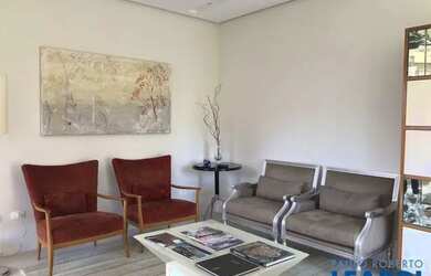 Imagem: O apartamento possui 4 Dormitórios, 3 Banheiros, 3 Vagas na