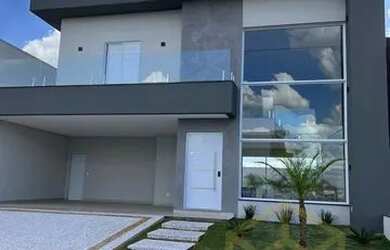 Imagem: A casa em condomínio possui 3 Dormitórios, 5 Banheiros, 4