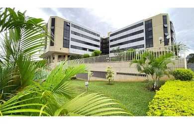 Imagem: O apartamento possui 1 Dormitório, 1 Banheiro, 1 Vaga na garagem