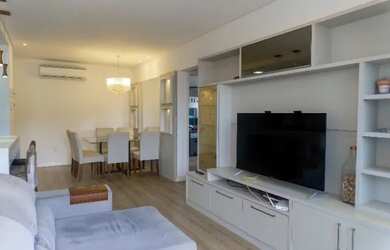 Imagem: O apartamento possui 2 Dormitórios, 2 Banheiros, 1 Vaga na