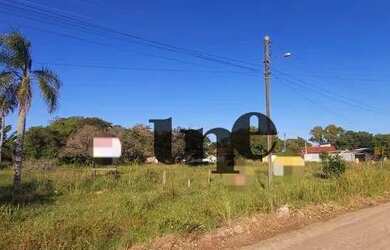 Imagem: O terreno possui 510m² de Área e está localizado em Laranjal