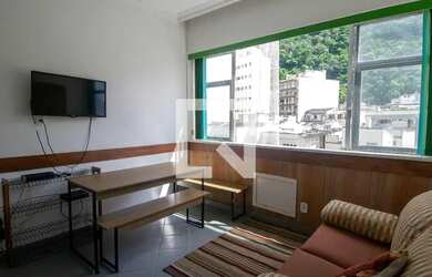 Imagem: O apartamento e possui 2 Dormitórios, Suítes, 3 Banheiros