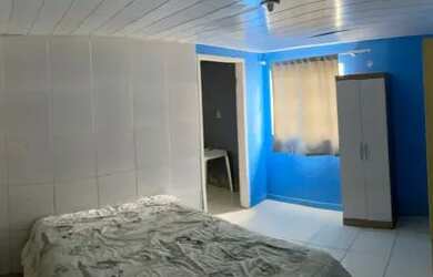 Imagem: A casa possui 3 Dormitórios, 2 Banheiros e está localizado