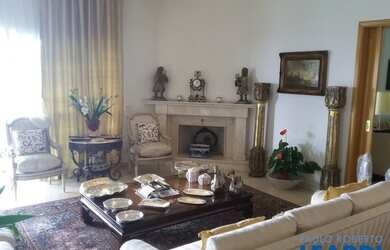 Imagem: O apartamento possui 4 Dormitórios, 5 Banheiros, 5 Vagas na