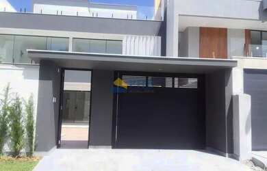 Imagem: A casa em condomínio possui 5 Dormitórios, 5 Banheiros, 3