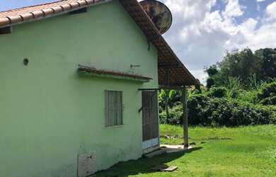 Imagem 4: CASAAraruama. Varanda, 90m² de Área, 4 Vagas na garageme2 Dormitórios