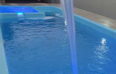 Imagem: A casa para alugar possui 2 Dormitórios, 2 Banheiros, 2 Vagas