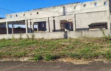 Imagem: O terreno possui 525m² de Área e está localizado em Senador