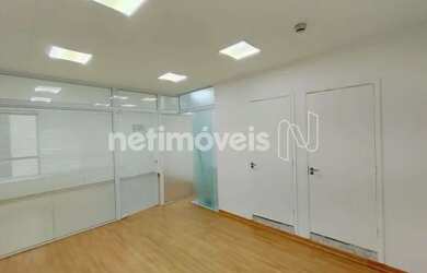 Imagem: O depósito possui 1 Vaga na garagem e 38m² de Área e está