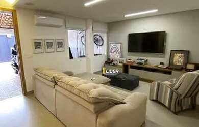 Imagem: A casa possui 3 Dormitórios, 5 Banheiros, 3 Vagas na garagem