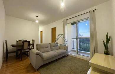 Imagem: O apartamento possui 3 Dormitórios, 1 Banheiro, 1 Vaga na garagem