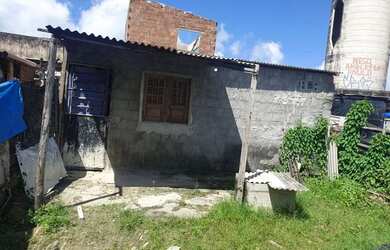 Imagem: A casa possui 1 Dormitório, 1 Banheiro, 11m² de Área e está