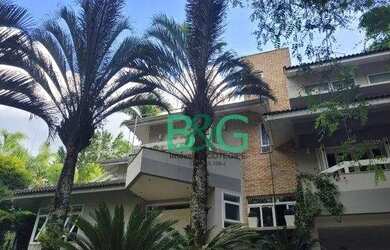 Imagem: A casa em condomínio possui 5 Dormitórios, 5 Banheiros, 5