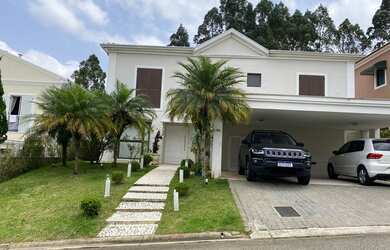 Imagem: A casa em condomínio à venda possui 5 Dormitórios, 5 Banheiros