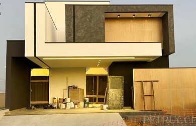 Imagem: A casa em condomínio possui 3 Dormitórios, 3 Banheiros, 2