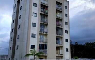 Imagem: O apartamento possui 3 Dormitórios, 1 Banheiro, 1 Vaga na garagem