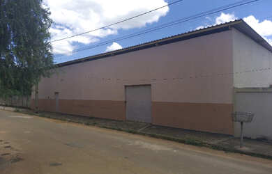 Imagem: O depósito possui 1.413m² de Área e está localizado em