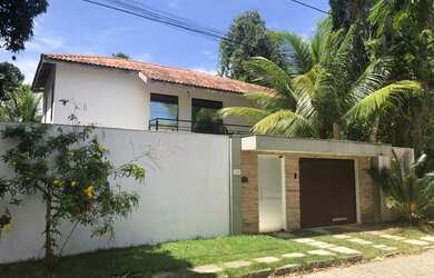 Imagem: A casa em condomínio possui 1 Dormitório, 4 Banheiros, 1 Vaga