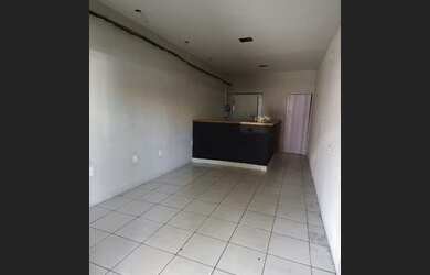 Imagem: O depósito possui 1 Vaga na garagem, 30m² de Área e está